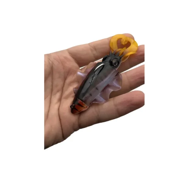 JLC Lures Tokuri 8,5 cm softbait met jigkop. Verkrijgbaar in 15 g, 40 g en 65 g en 4 kleuren.